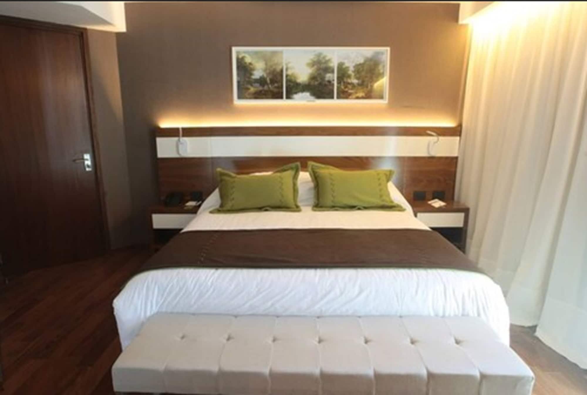 Yrigoyen 111 Hotel Córdoba Eksteriør billede